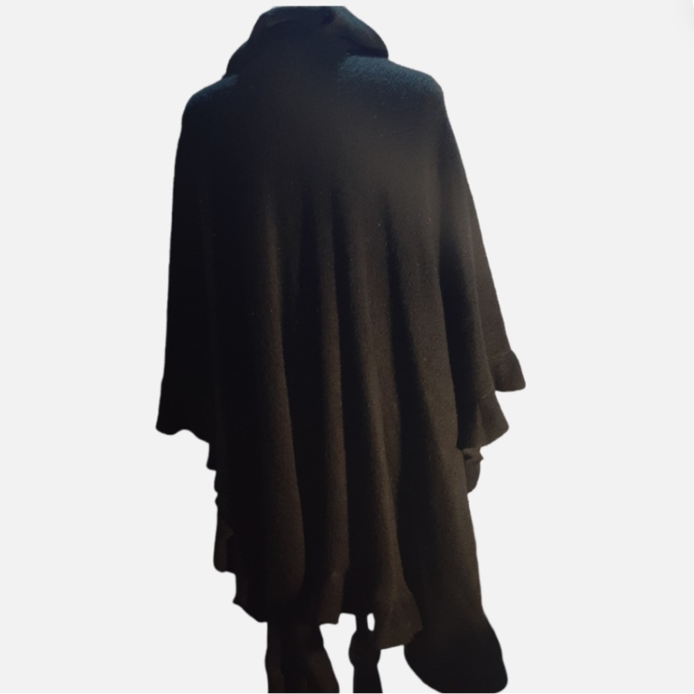 CROFT & BARROW Black Women's Ruffle Detail Wrap Flowy Poncho One Size Cozy - Picture 2 of 11